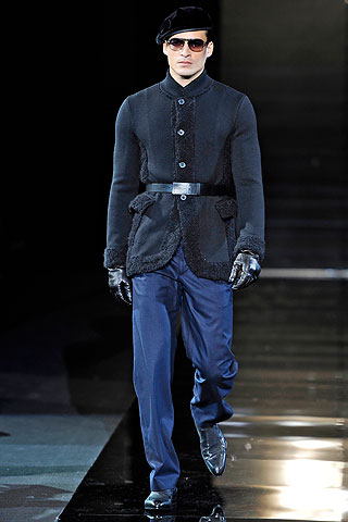 Giorgio Armani / - 2010-2011